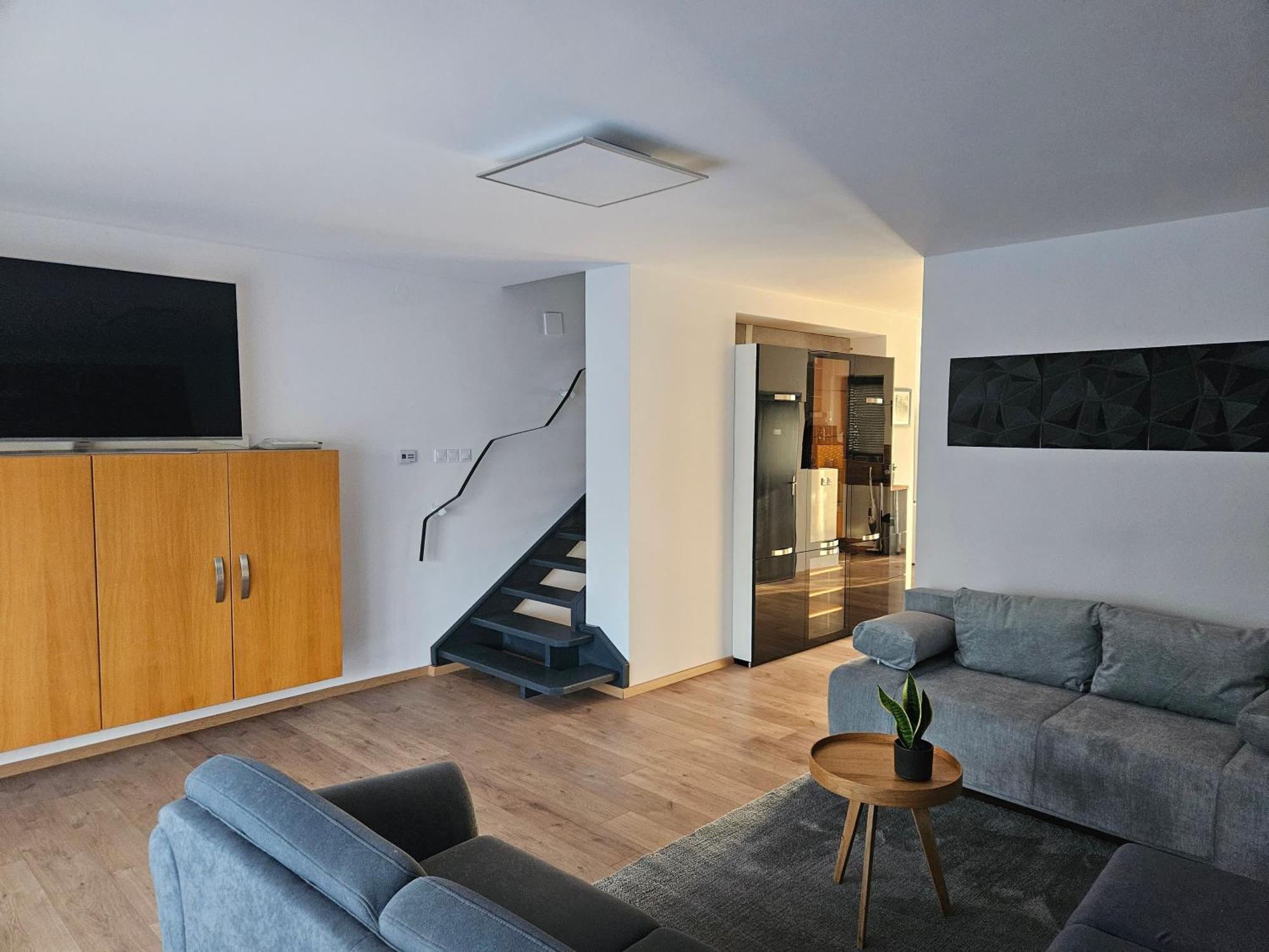Toelgyes Apartmanhaz Segedyn Zewnętrze zdjęcie