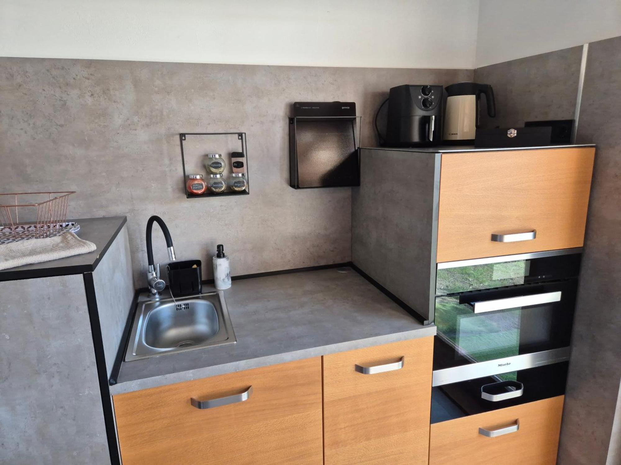 Toelgyes Apartmanhaz Segedyn Zewnętrze zdjęcie